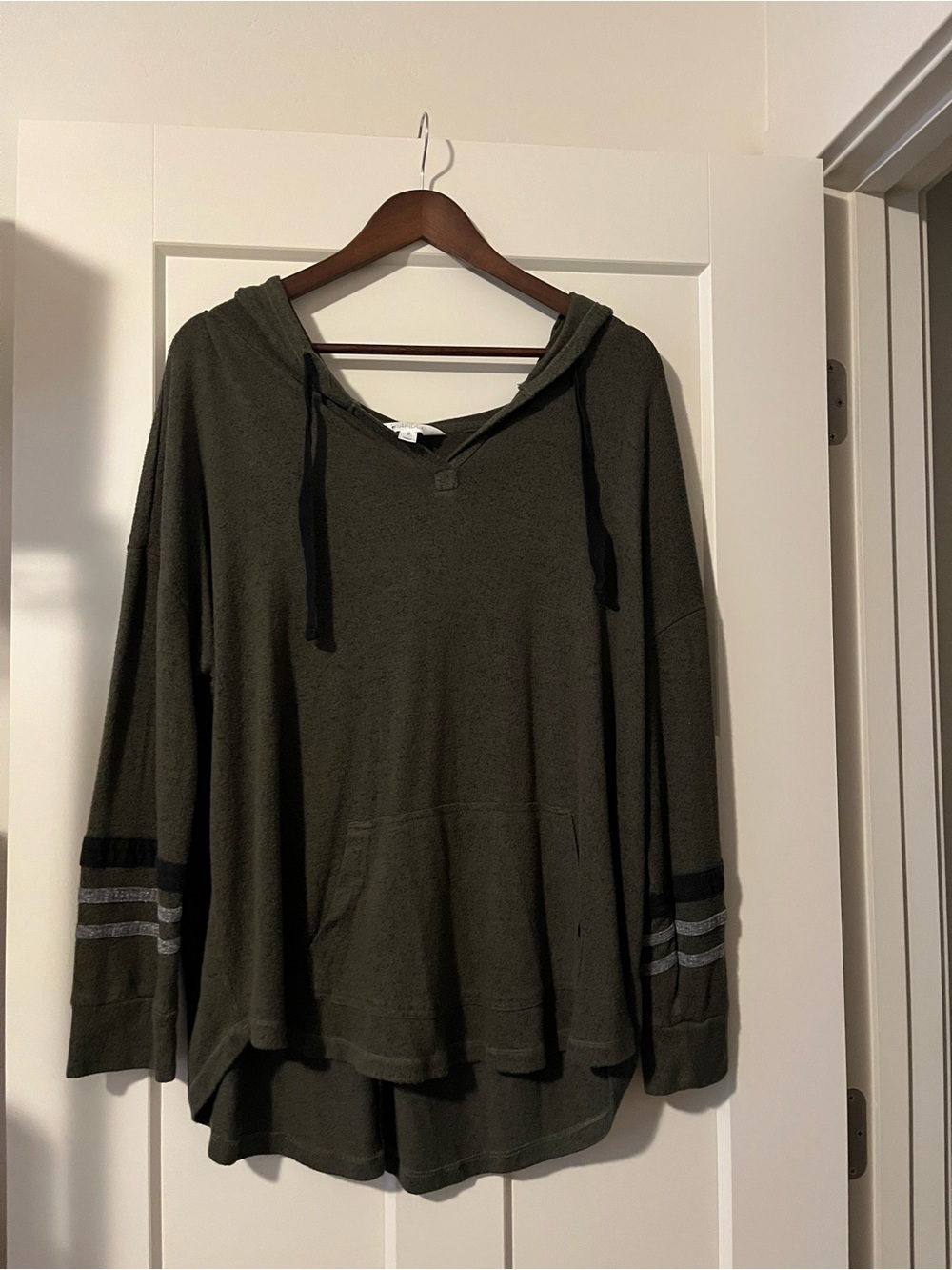 Market & Spruce Olive Green Hooded Pullover with Stripe Sleeves